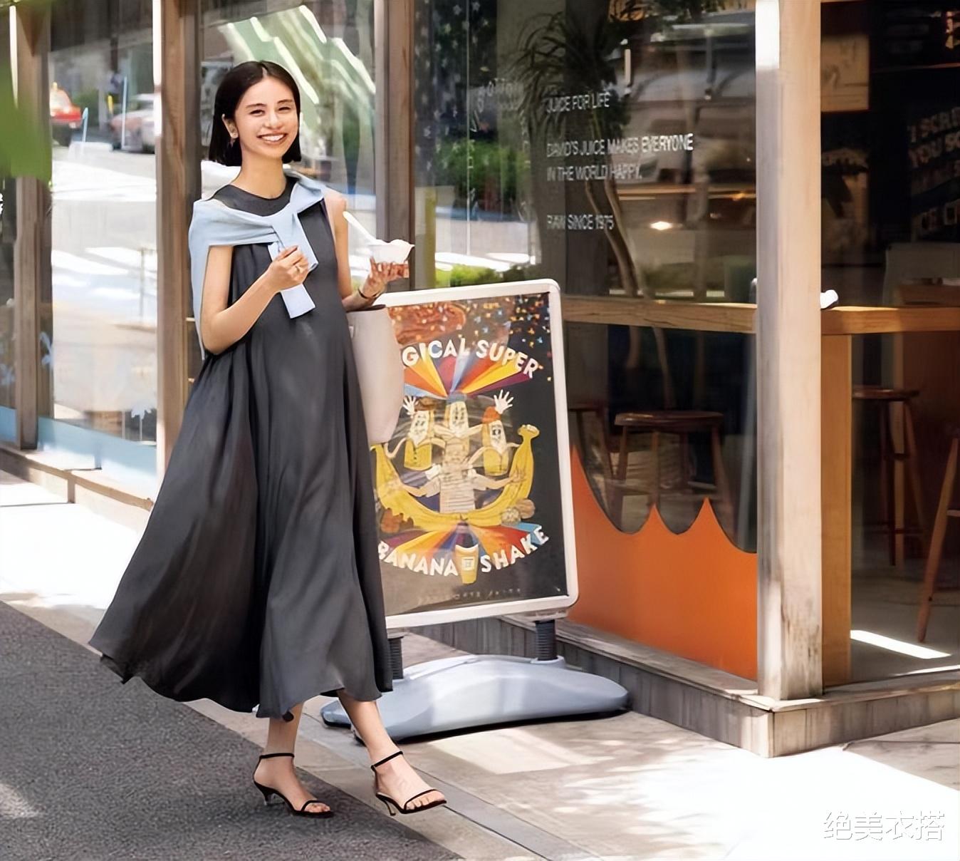 穿衣搭配|夏天的“清凉色调”火了!3种色系、多套穿搭,太适合办公室了