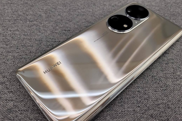 mate20|mate20刚发布就买的，用到现在，除了64g不太够用之外其他也可以