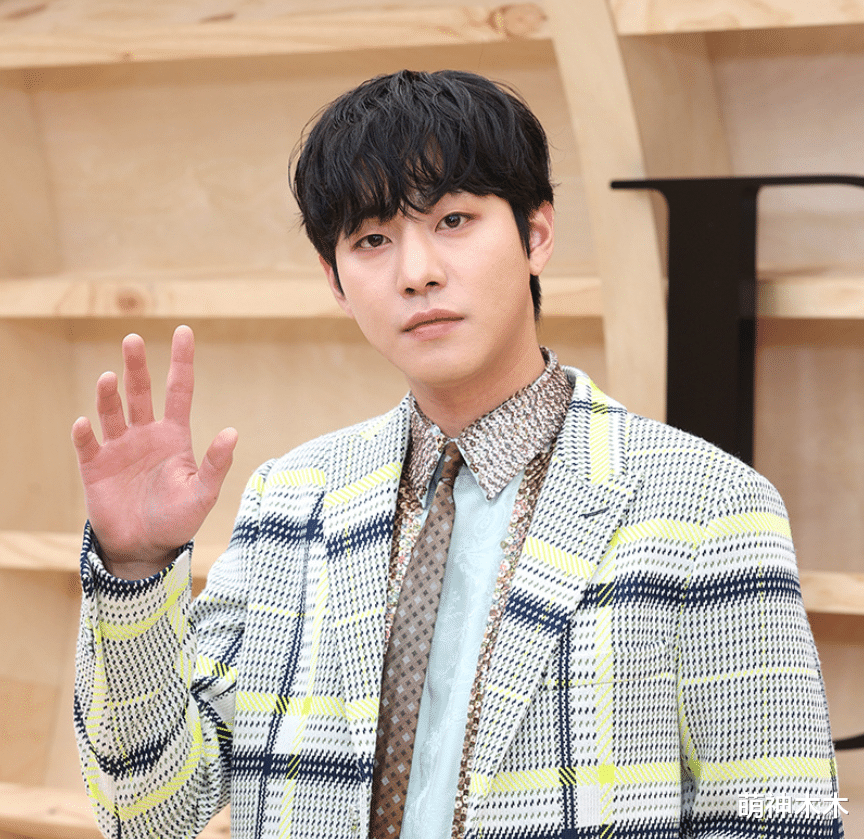 滤镜|凸嘴唇、大饼脸、浮肿脸垮，少了韩式滤镜，这些韩星的颜值太真实