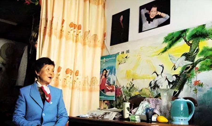 53岁入狱,71岁扫厕所,80岁身价千万,她说:曾经我用刀片自杀过