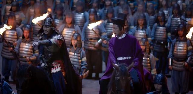 流浪地球2|浮图缘:看不懂的步驭鲁,冒死谈恋爱的后宫娘娘,这些都不奇怪