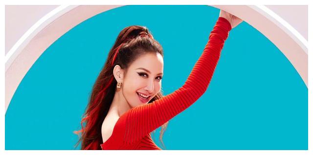 李玟|李玟删除做“好声音”导师的相关信息,粉丝写藏头诗为其鸣不平