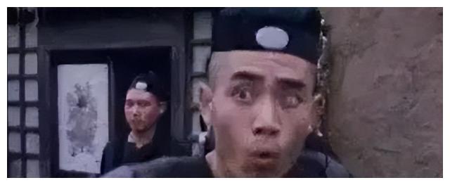 彭小苒|陈宝国拍戏到凌晨，工作人员送来一份热盒饭，他把盒饭摔在地上