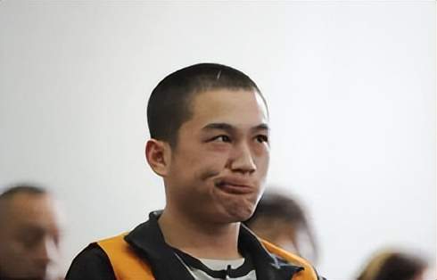 从好学生到杀人犯,90后小伙被判死刑却微笑致谢:他经历了什么?