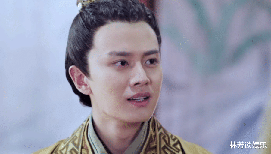 肖战|同样是年过二十演爸，把肖战跟任嘉伦放一起，差别出来了！