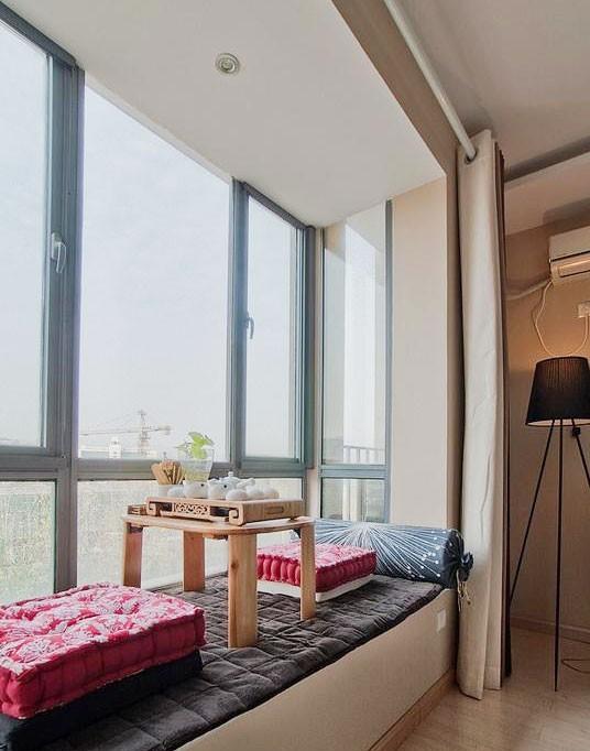 飘窗窗帘，靠墙挂还是靠窗挂？这样挂，好看又实用