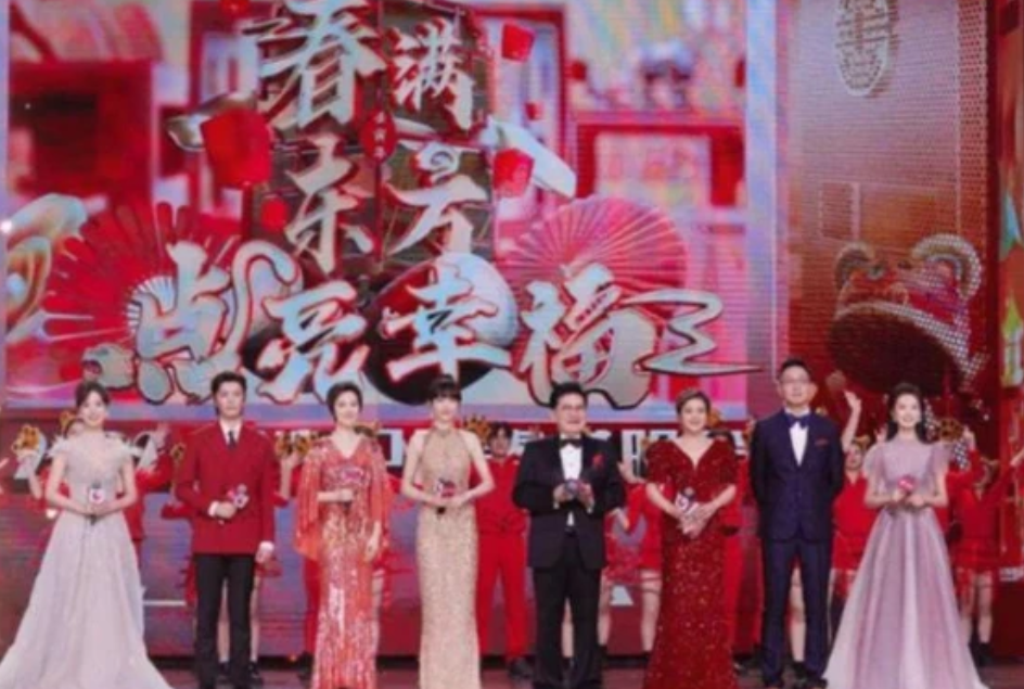 春晚|冯琳参加春晚彩排，能力颜值均在线，别人家的女儿怎能如此优秀