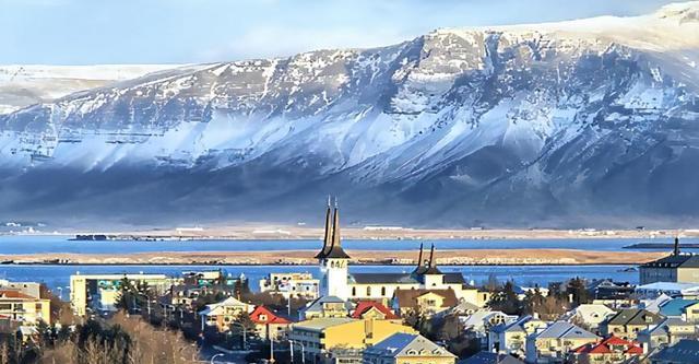 雷诺纬度|一年有8个月出现极光，人口仅34万，冰岛为什么容易形成极光？