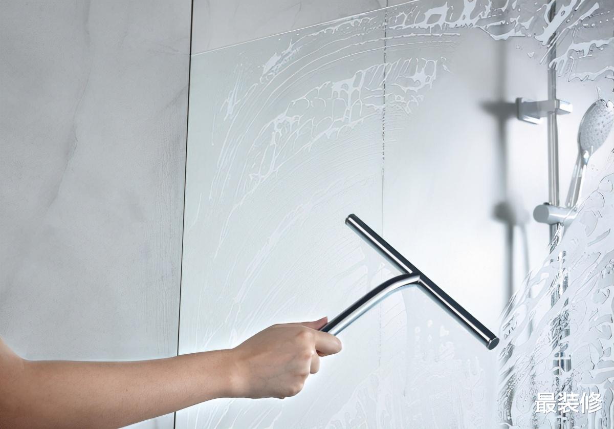 家里的卫生间,差点被所谓的“神器”毁了,果然都是在夸大宣传