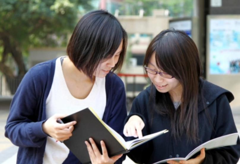 人民日报|人民日报公布拟录用名单,报名门槛曝光后,二本生内心五味杂陈