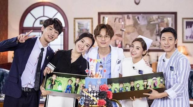 没谈过恋爱的我|《大侦探7》被“黑”,张若昀情义相挺,前团队新综撞车老东家