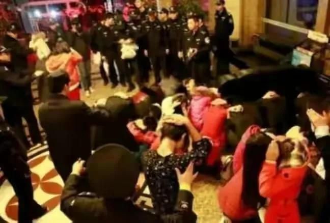 东莞“太子酒店”,每天诱惑近300人,幕后老板的下场罪有应得!