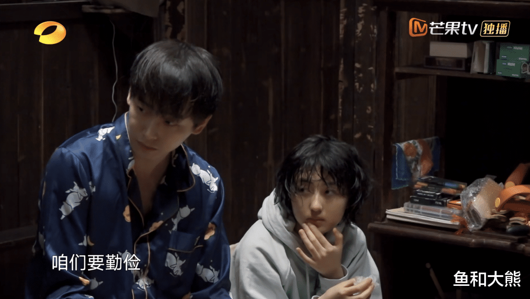 张子枫|张子枫事件持续发酵,小三言论不胫而走,已有人喊其退出《向往6》