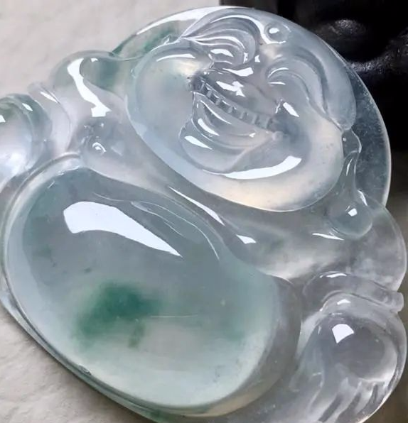 翡翠|带你看最壕气的大桥,镶嵌了7777块翡翠!