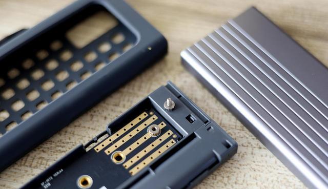 雷克沙|雷克沙NM620固态硬盘+E10移动硬盘盒,轻松打造PSSD,速度超快