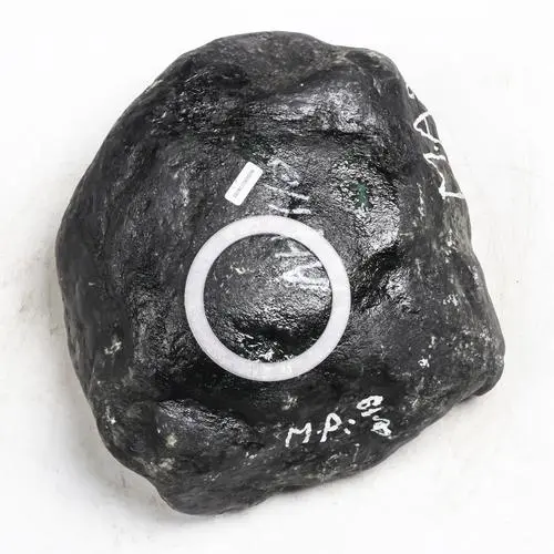 翡翠|购买翡翠原石是假的被骗了怎么办？应该怎么处理？