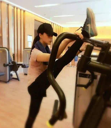 蒋欣|“被全网嘲讽太胖、实则本人超美”的女星,个个都被镜头害惨了