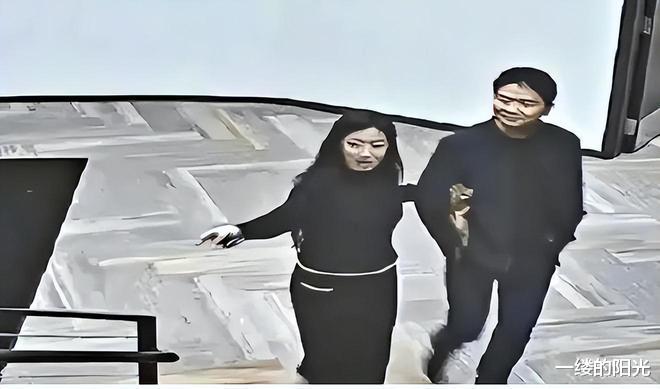 章泽天|刘强东“饭局案”和解了，奶茶妹挺大肚子助威，两人法庭秀恩爱