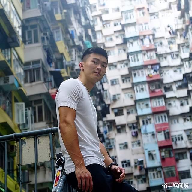 何超云|何超云爱得越来越高调！罕有公开示爱未婚夫，无视双方身份相差大