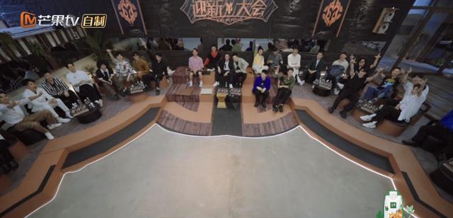 乘风破浪的姐姐|披哥2初舞台选曲封神，苏有朋任贤齐掀起回忆杀，2大细节远超浪姐