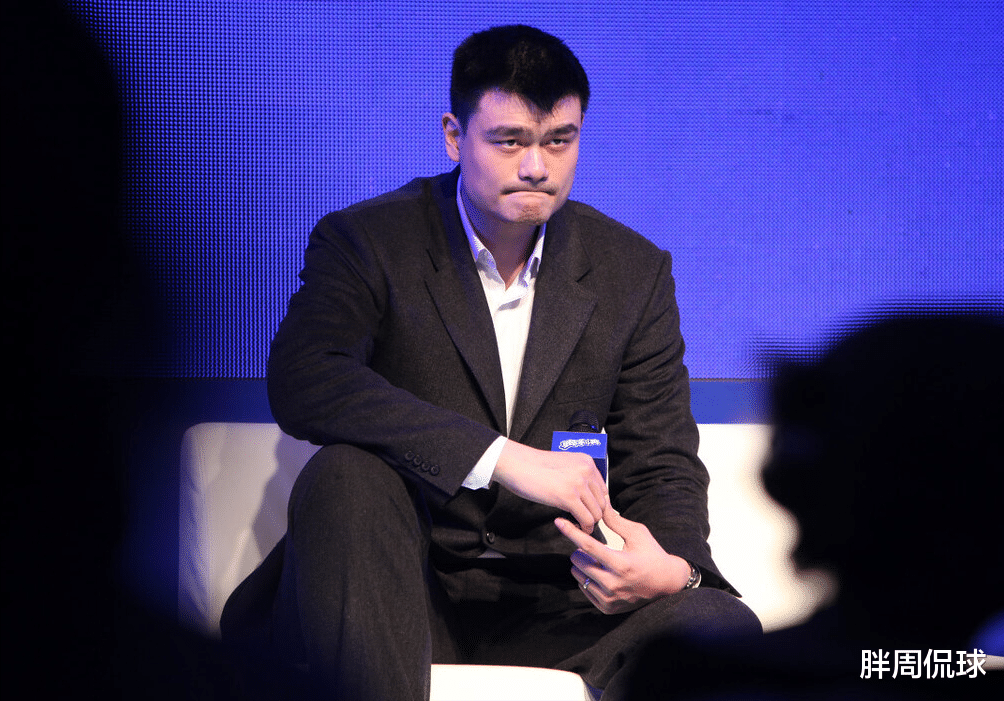 浙江男篮|荒唐！CBA季后赛上演业余一幕，浙江稠州球衣印错，姚明该罚谁？