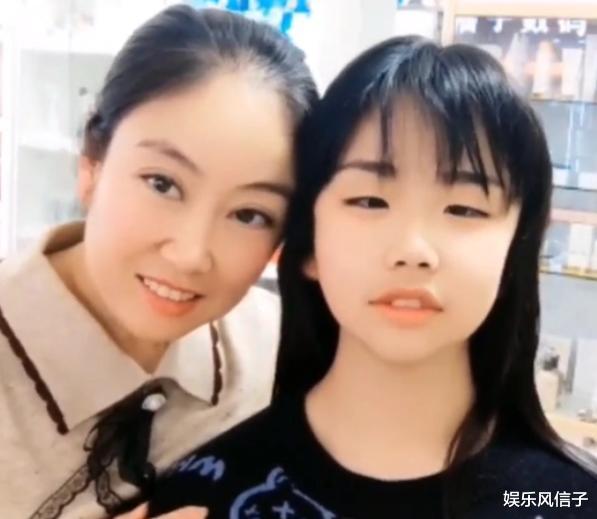 开封舅妈去世田静再摊事，被质疑利用许敏流量赚钱，掉钱眼里了