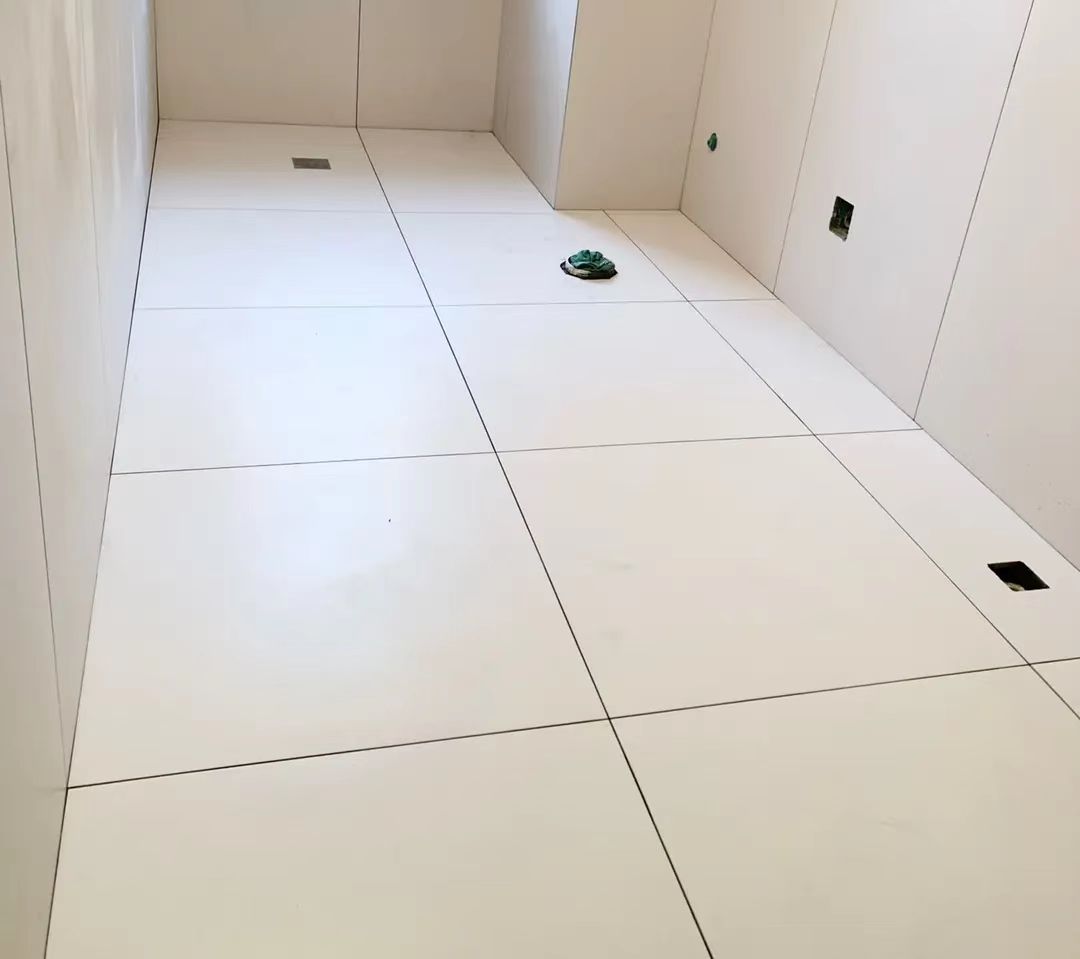 用瓷砖胶薄贴比用水泥砂浆铺贴能节省空间吗?