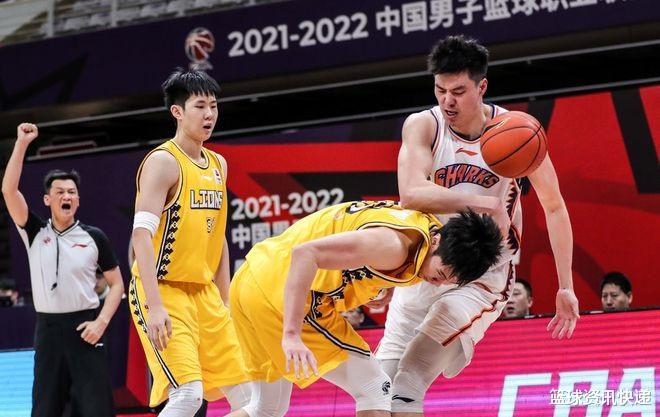 CBA|CBA官方开出罚单，董瀚麟违反体育运动精神，被停赛2场罚款5万元