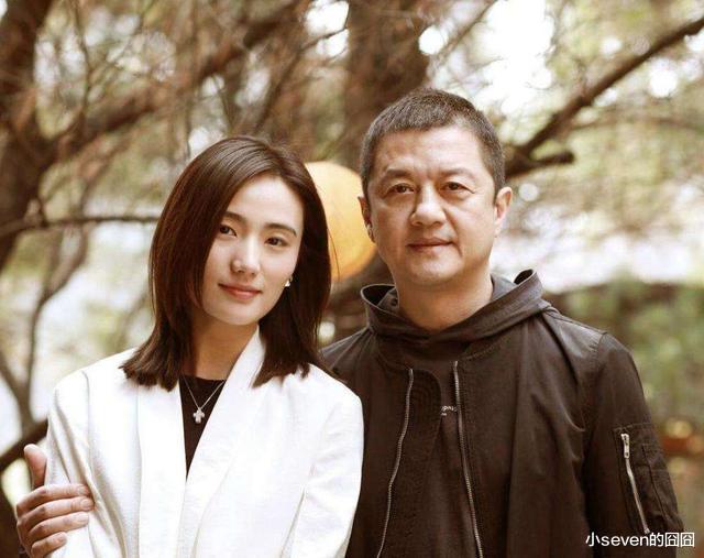 李亚鹏|李亚鹏一岁女儿正面照曝光,被调侃长得像王菲,一家子像三代人