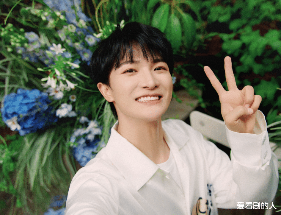 周深|音乐由你榜：《花开忘忧》夺冠，成为周深第一首四连冠歌曲，优秀