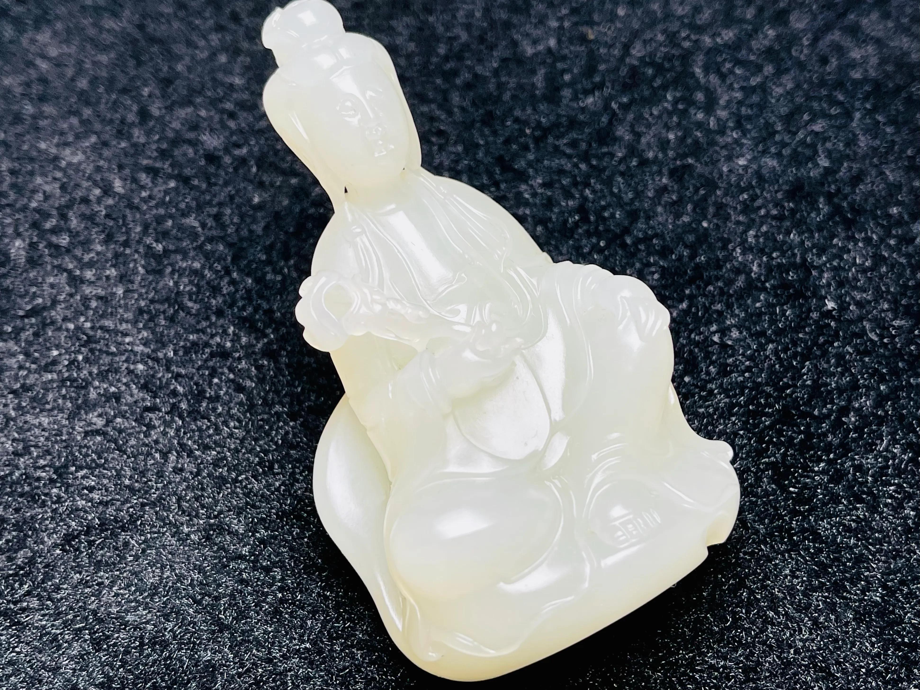 玉雕|玉雕造像的老派之作！和田玉“观音仕女像”！