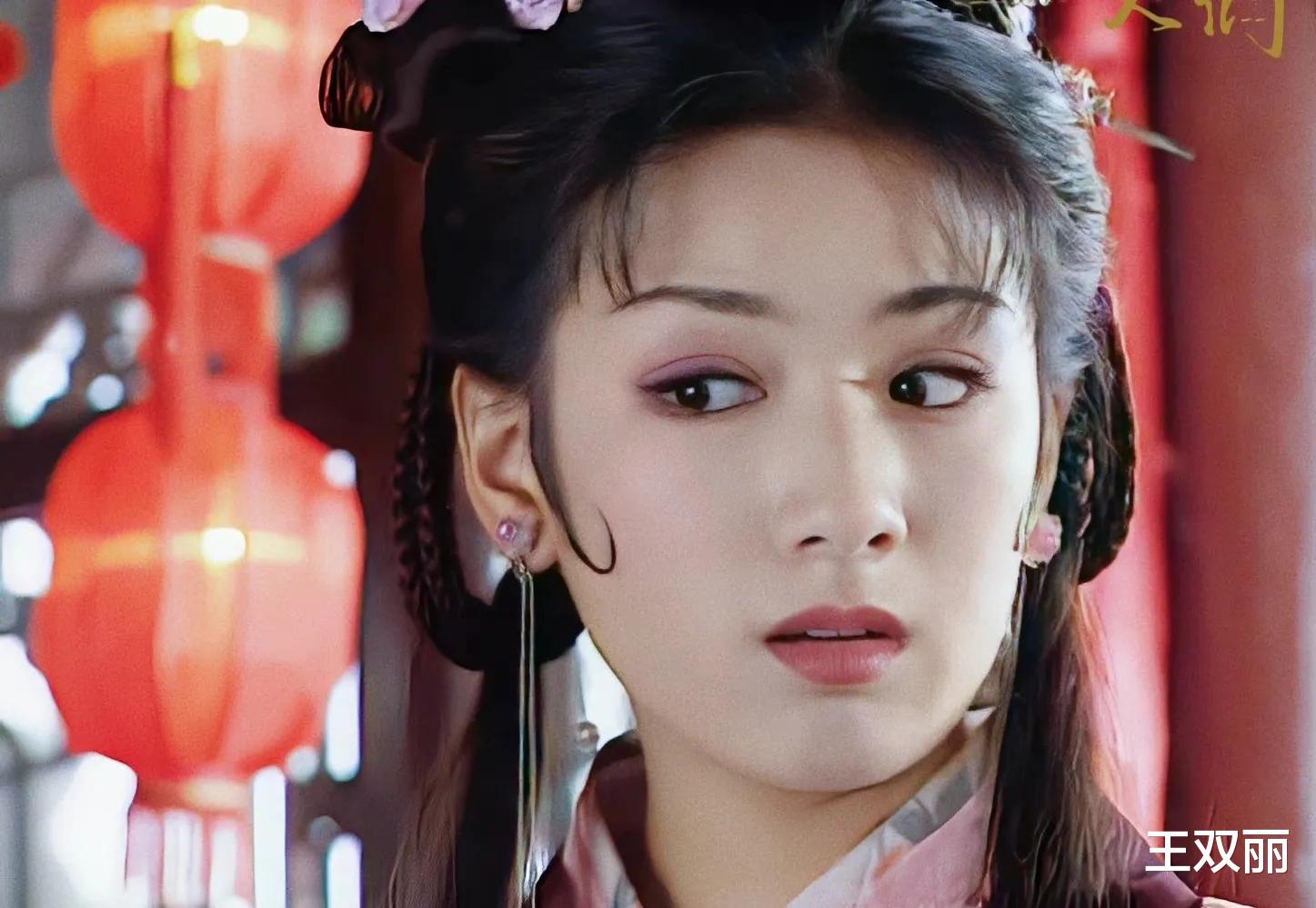 杨幂|有一种“毁容”叫眼睛凹陷！杨幂比同龄人老10岁，陶虹直接认不出