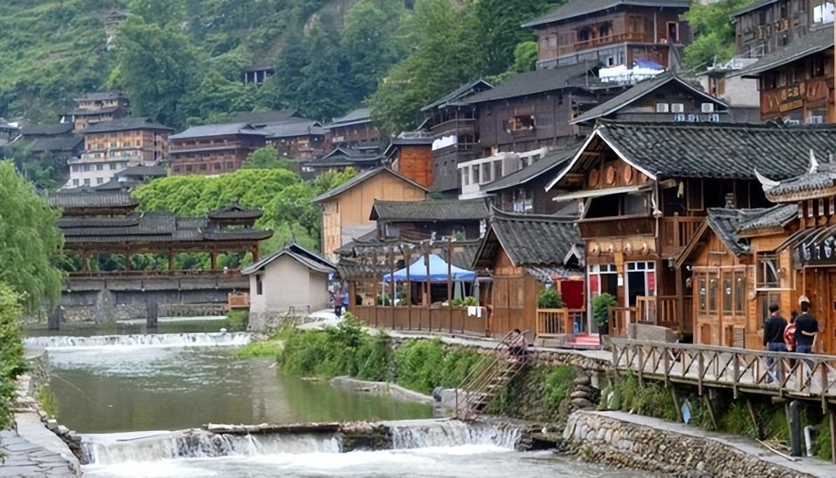 苗寨|无福消受?去苗寨旅游,尽量别喝苗族姑娘的酒,导游道出原因