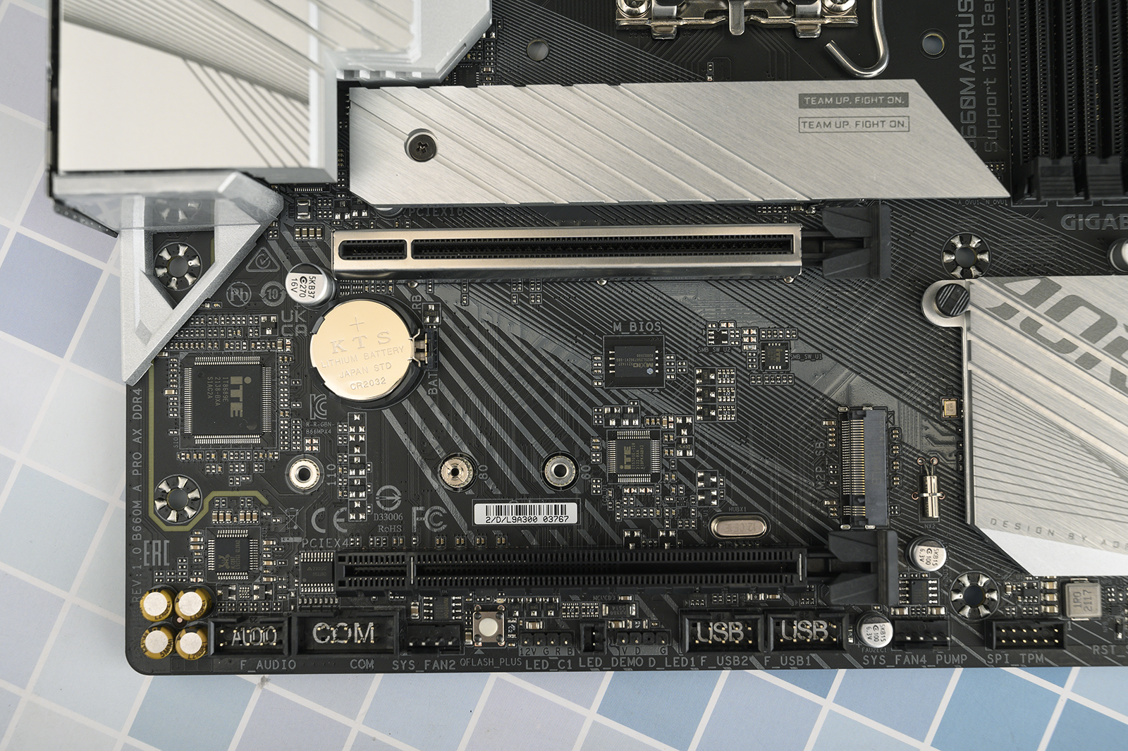 技嘉|主流级主板上市,B660M上限有多高,技嘉雪雕装机秀