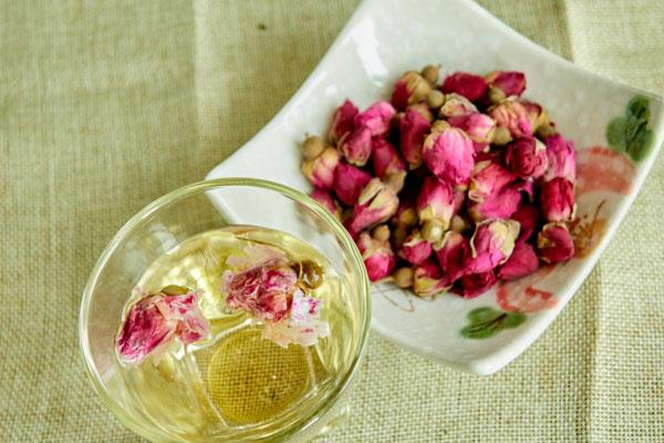 中药|女性进入更年期别怕,常吃这四种食物,或能舒舒服服度过更年期