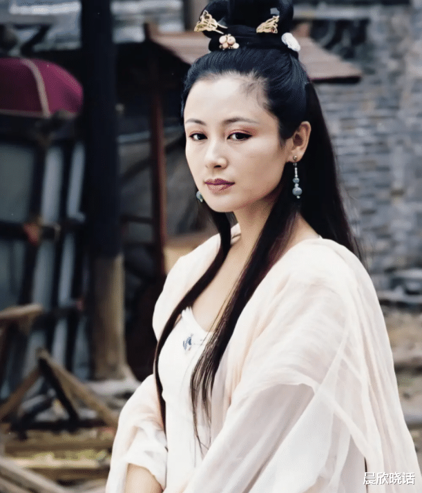 娱乐圈|母亲都是高颜值,孩子却各有丑法,“大陆第一美女”基因也救不了