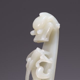 |?旧藏·老和田玉苍龙教子带钩