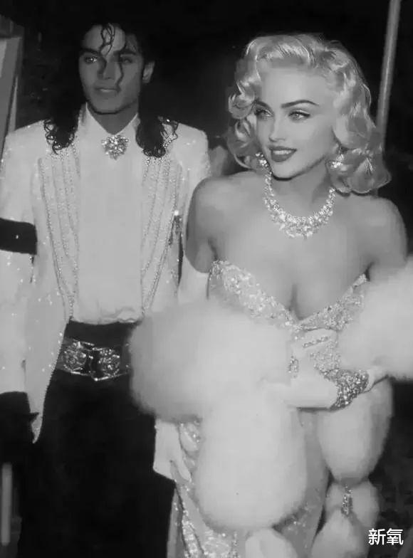 麦当娜|64岁麦当娜又上热搜!23岁奶狗新男友秀恩爱,网友:太下头了?