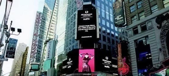 佟丽娅|这6位歌手,看上去火得一塌糊涂,实际上却拿不出像样的代表作