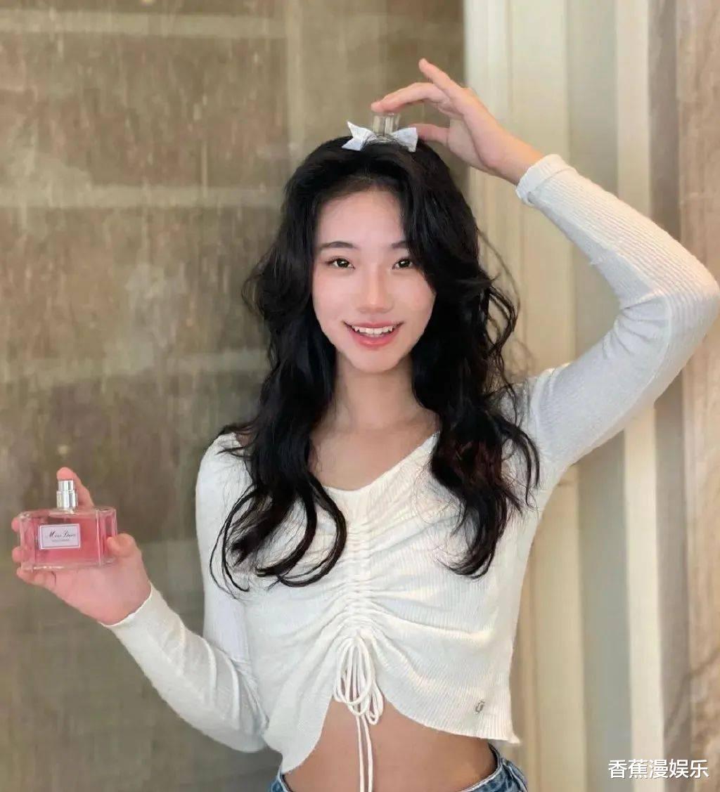 小S|小S二女儿庆生照神似林志玲, 正式出道接力小S! 许雅钧却与辣妹共度春宵不理家事