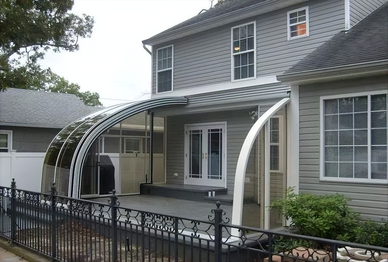 房地产行业|别做传统阳光房了，现在这种流行折叠阳光房，随时随地都能收起来