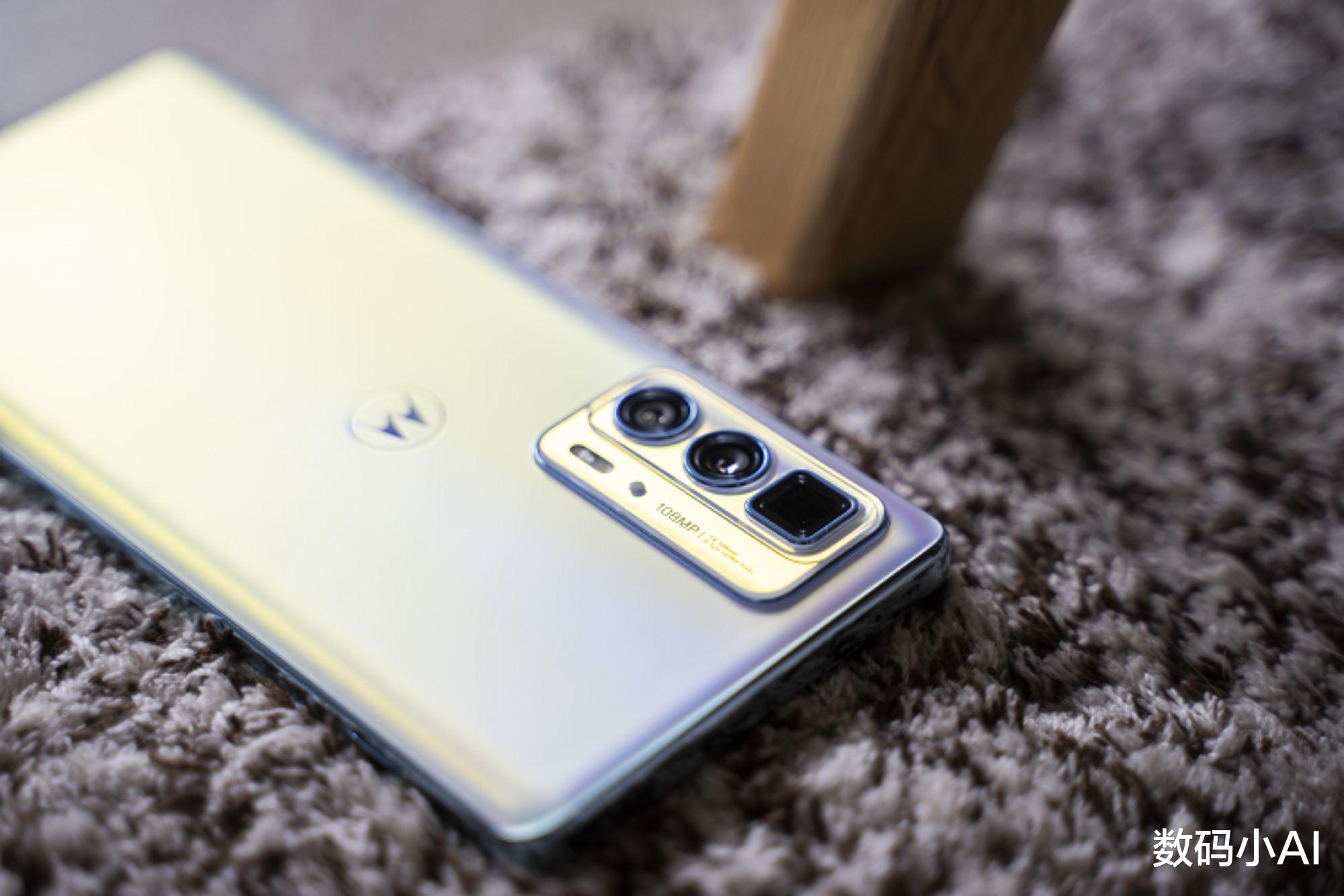 摩托罗拉|?唯一50倍变焦的千元机，骁龙870+10亿色屏，仅售1799元