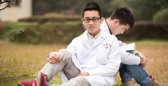 护士|真相了！男生学护理专业闭眼睛找工作？护士：工作后才懂都是套路