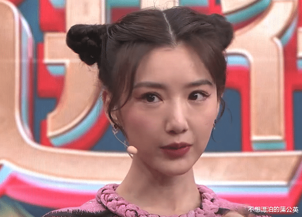 春晚|春晚进行时的女明星：赵丽颖脸上长肉了，宋祖儿又瘦又少女，颖儿发际线好高