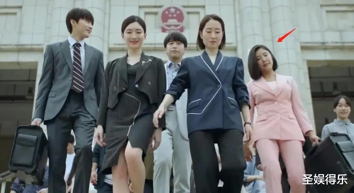 赵奕欢|34岁赵奕欢的尴尬折射出多少演员:当时代抛弃你时,连招呼都不打