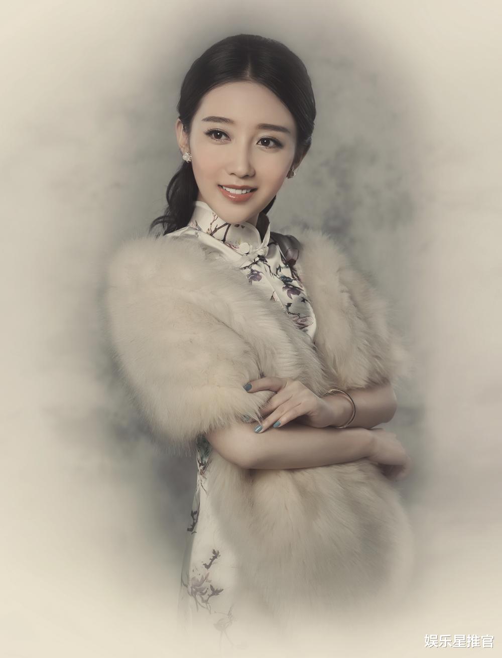 白敬亭|她曾是《非诚勿扰》的观众，因一个镜头被星探看中，如今成为演员