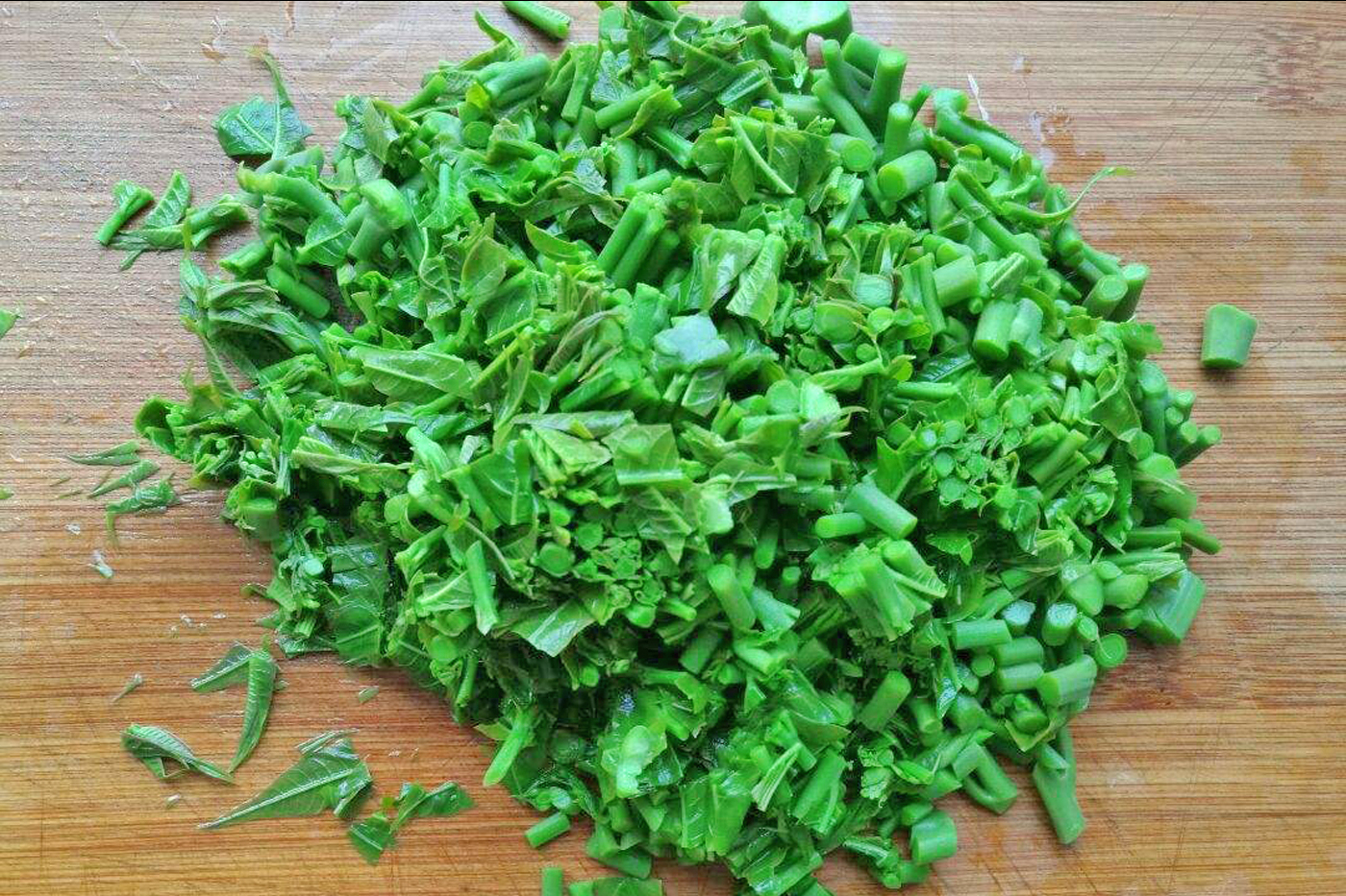 谷雨时节,记得吃“4白3黄2绿1红”,祛湿润燥,应季而食身体好