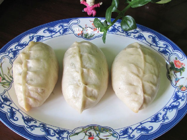 草原种植的一种牛羊野草，嫩芽时人也可以食用，它做包子馅美味好吃