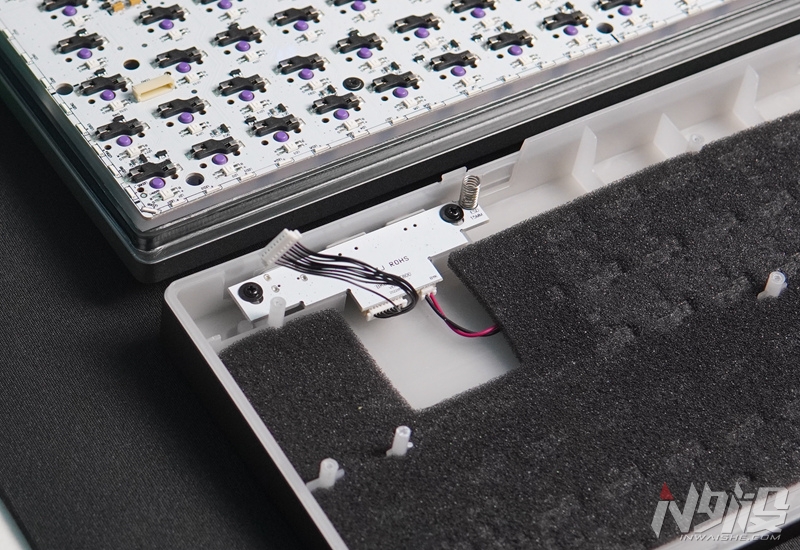 雷神|雷神VIC84三模机械键盘拆解评测