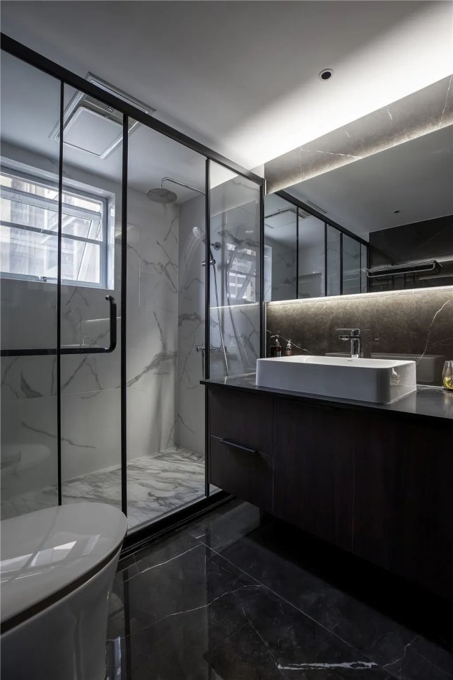 130㎡现代简雅风,极简的无主灯设计,营造一个高级优雅的空间